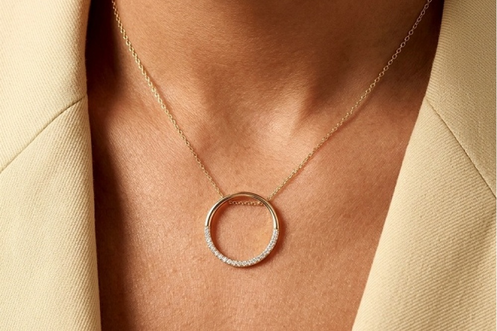elekgancki-naszyjnik-kolo-z-cykrkoniami-minimalistyczne