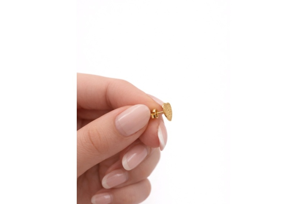 kolczyk_serce_zloto_bok_center_1600x1200