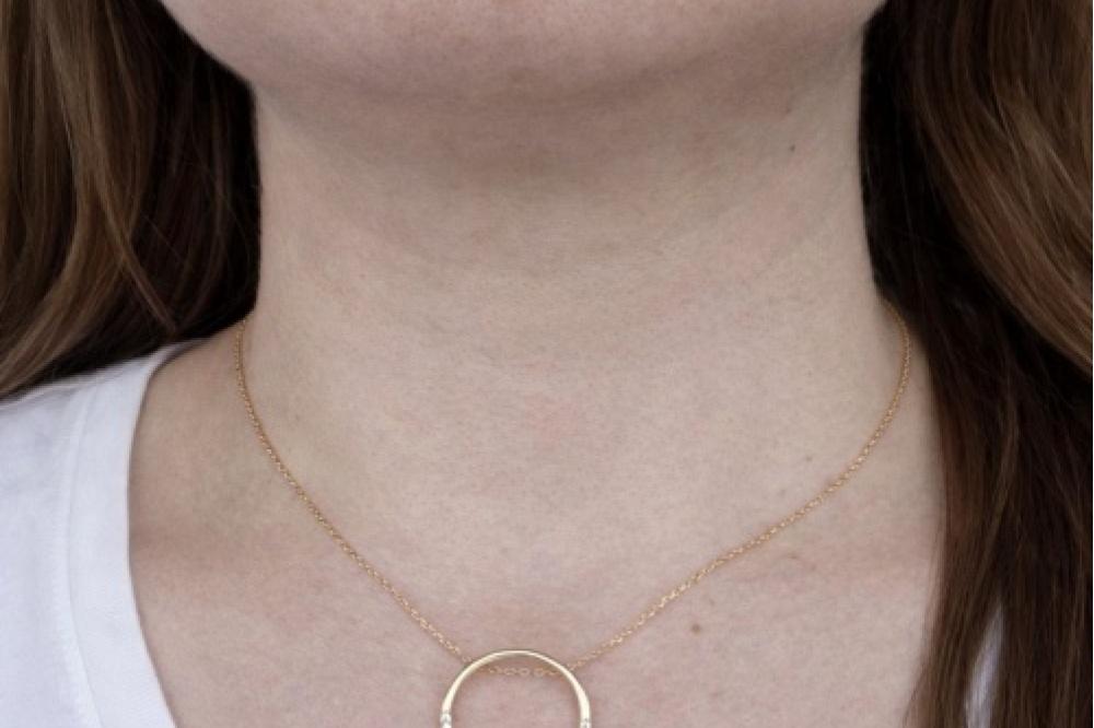 naszyjnik_modelka_kolo_4x3_1600x1200